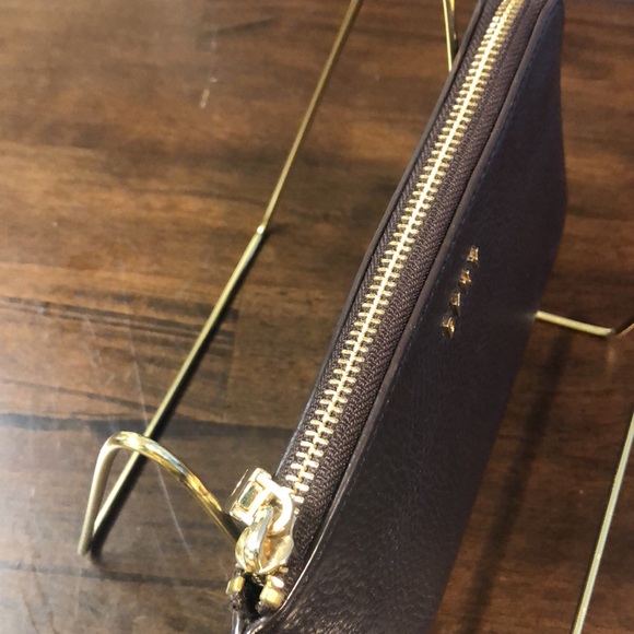 EUC DKNY Wristlet Wallet - Picture 3 of 10